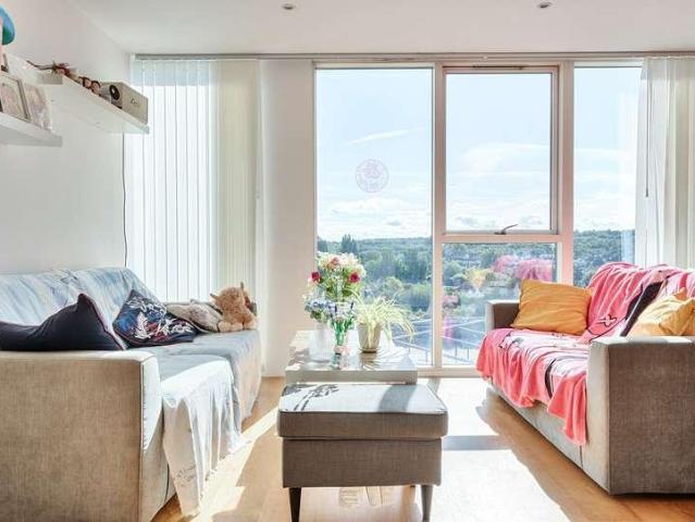 Flat for sale in Bedminster, Bristol