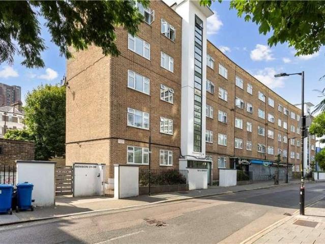 Flat for sale in Greater London