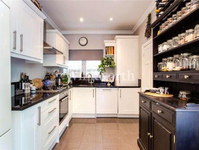 Flat for sale in London Borough of Enfield, Greater London