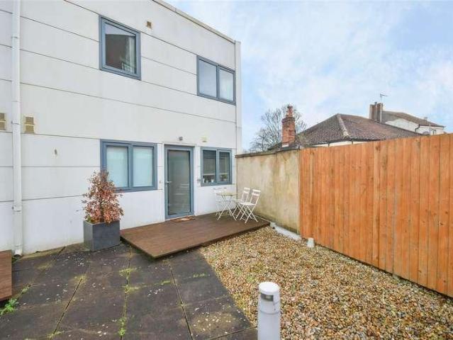 Flat for sale in Heigham Grove, East Bank