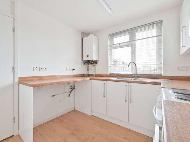 Flat for sale in Stanborough, Fretherne