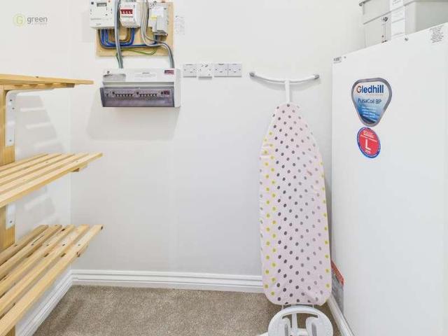 Flat for sale in Sutton Coldfield, West Midlands