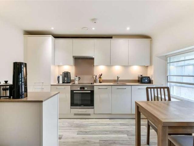 Flat for sale in Newtown, Reading