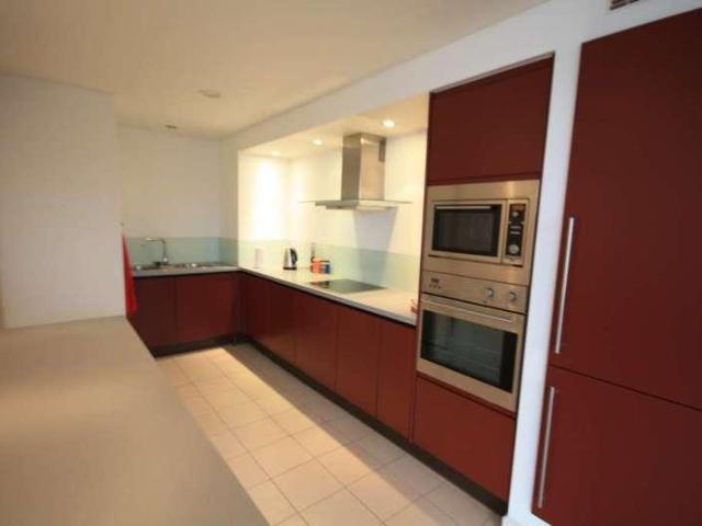 Flat for sale in City Centre, Georgia