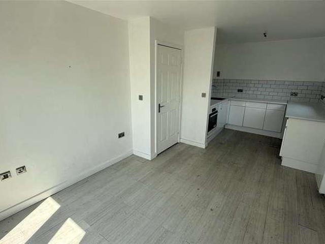 Flat for sale in Cotteridge, West Midlands