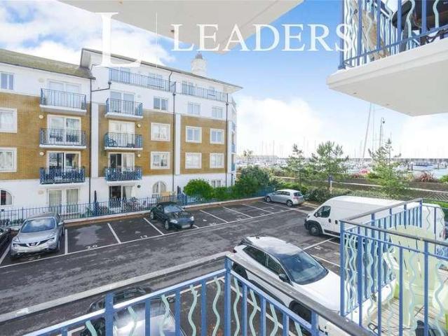 Flat for sale in Roedean