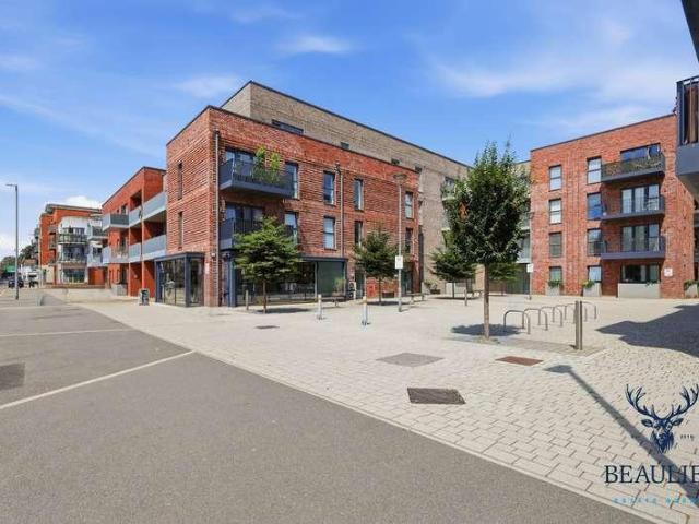 Flat for sale in Moulsham, Chelmsford