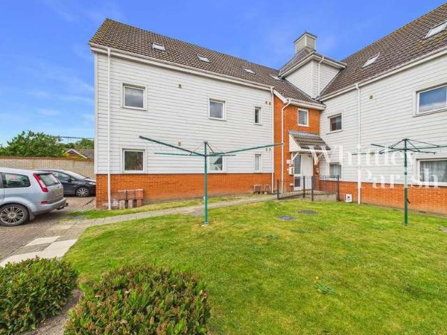 Flat for sale in Diss, South Norfolk