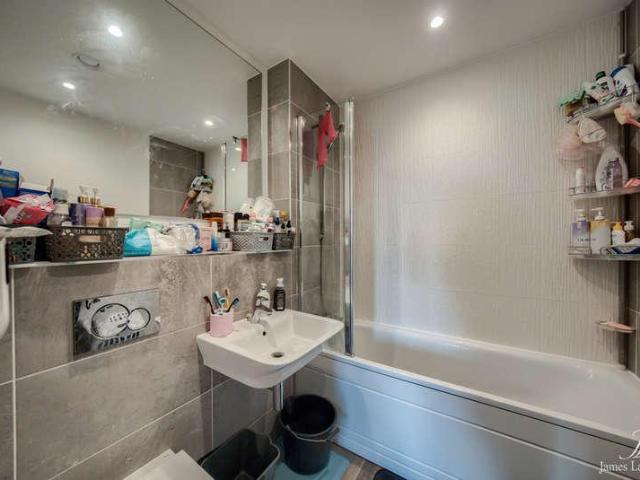 Flat for sale in Edgbaston, West Midlands