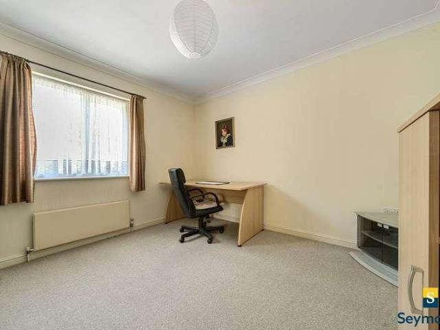 Flat for sale in Abbotswood, Westborough