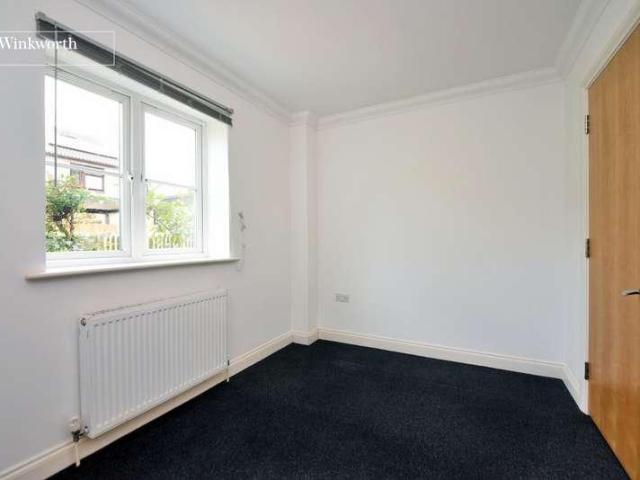 Flat for sale in Greater London