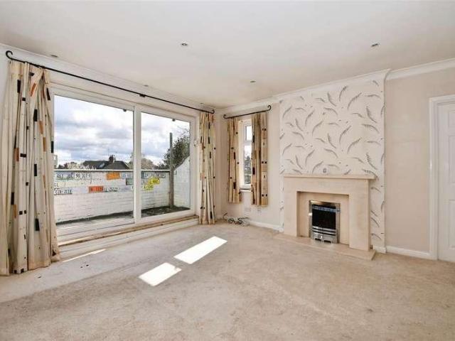 Flat for sale in Kirk Ella, East Riding Of Yorkshire