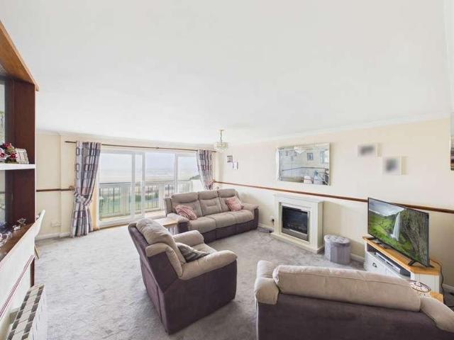 Flat for sale in Weston-super-mare, North Somerset