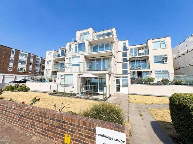 Flat for sale in Lee-on-the-Solent, Middlecroft