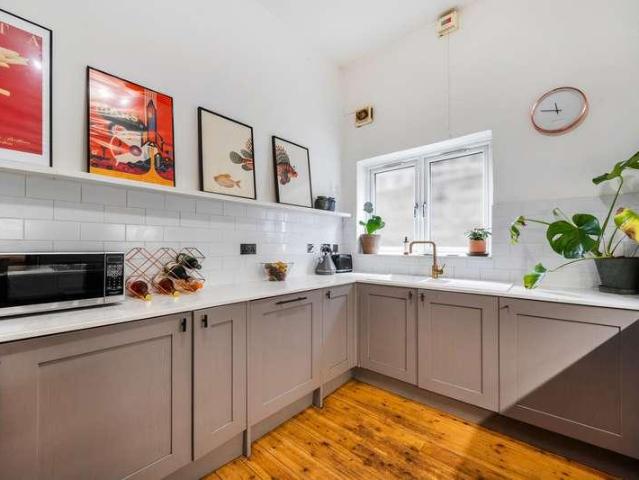Flat for sale in London Borough of Lewisham, Greater London