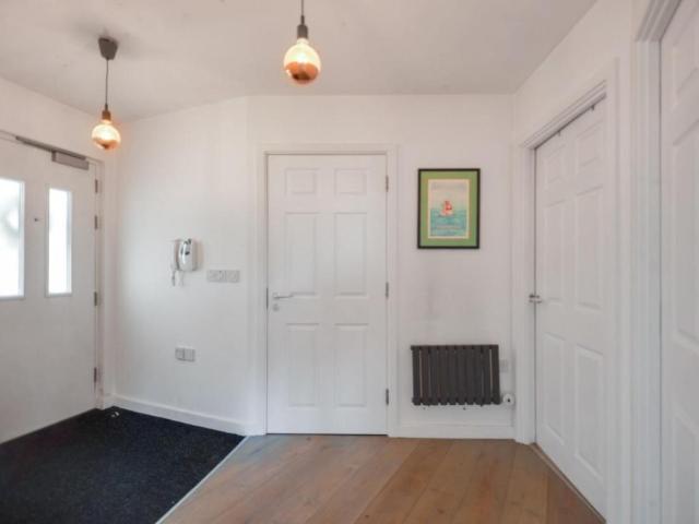 Flat for sale in Thamesmead, Greater London
