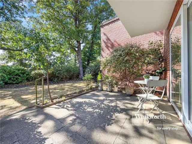 Flat for sale in Tricketts Cross, Ferndown