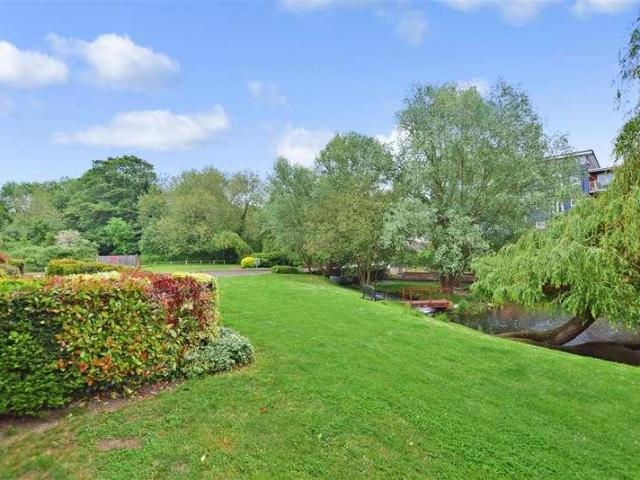 Flat for sale in Barracks, The Bridge