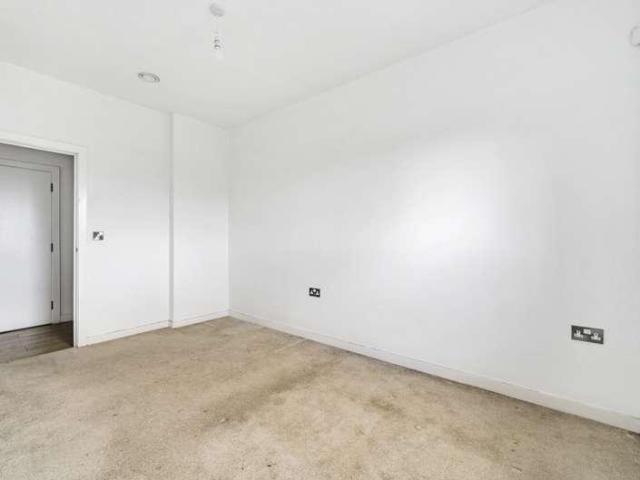 Flat for sale in Georgia, Greater Manchester
