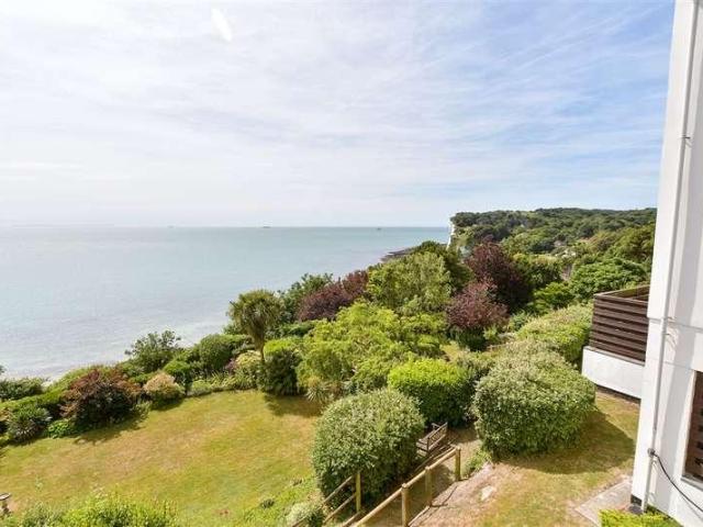 Flat for sale in Ash, Kent