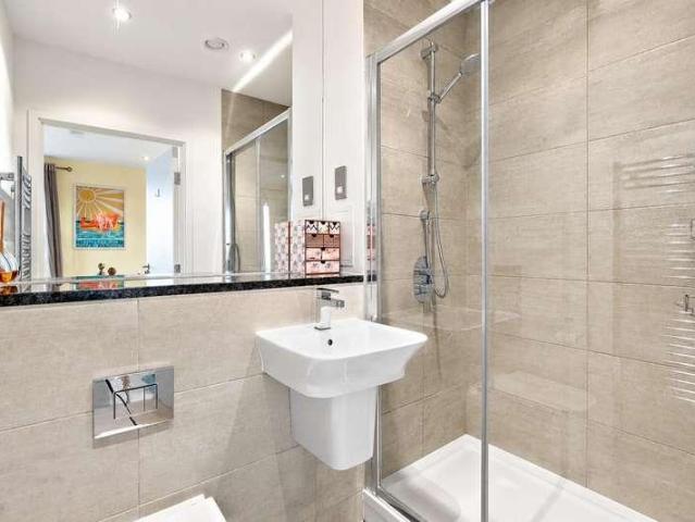 Flat for sale in Clifton Estate, Greater London