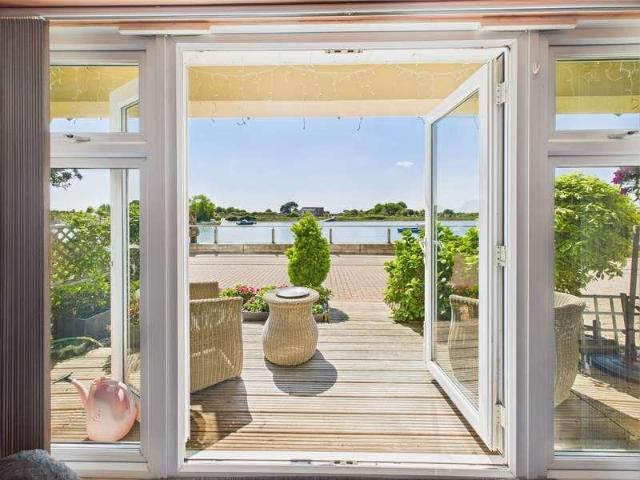 Flat for sale in Shoreham-by-Sea, Adur