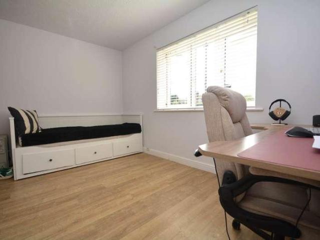 Flat for sale in Amersham, Buckinghamshire