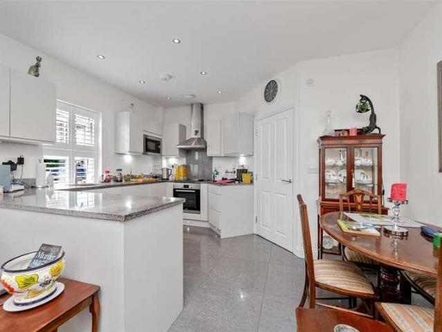 Flat for sale in Five Acres, Hertfordshire