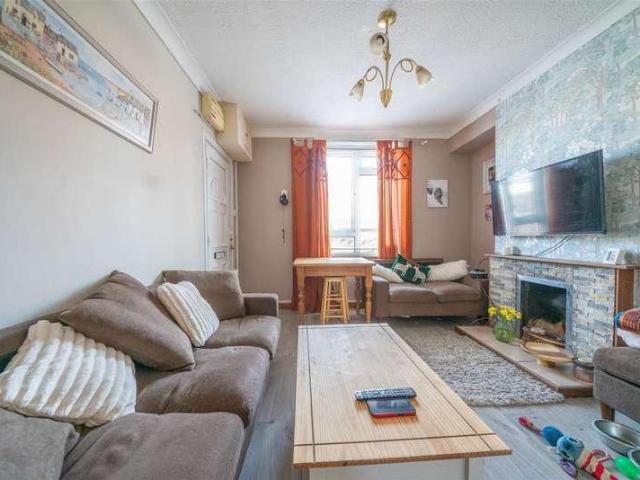 Flat for sale in Weymouth, East Dorset