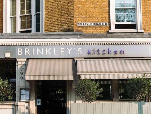 Flat for sale in Springfield Village, Greater London