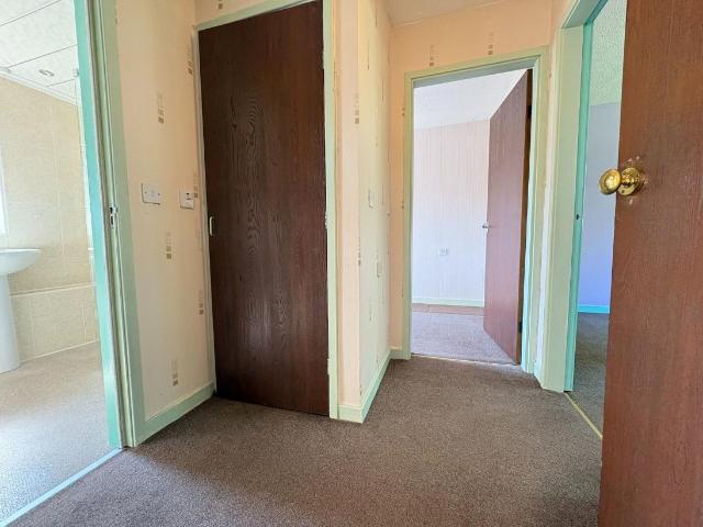 Flat for sale in Kennessee Green, Maghull