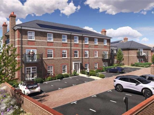 Flat for sale in Bray Wick, Maidenhead