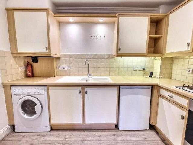 Flat for sale in Allington, Bridport