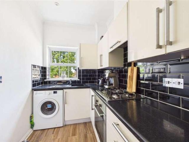 Flat for sale in Reading