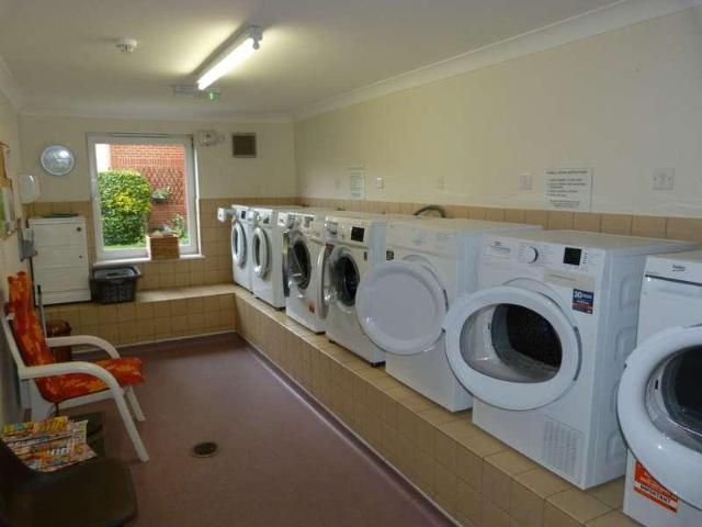 Flat for sale in Cliftonville West, Acol