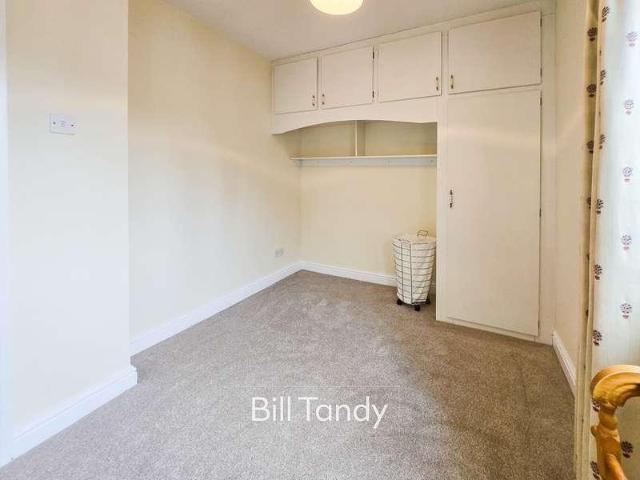 Flat for sale in Lichfield, Boley Park