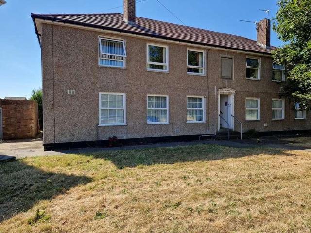 Flat for sale in Porthcawl, Nottage