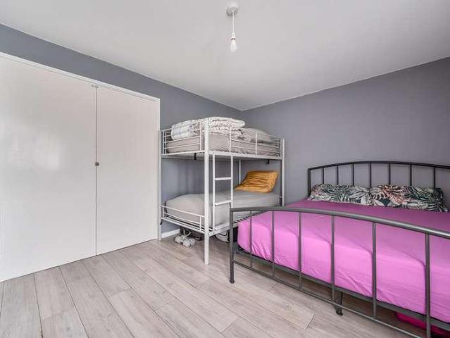 Flat for sale in Sheerwater, Woking