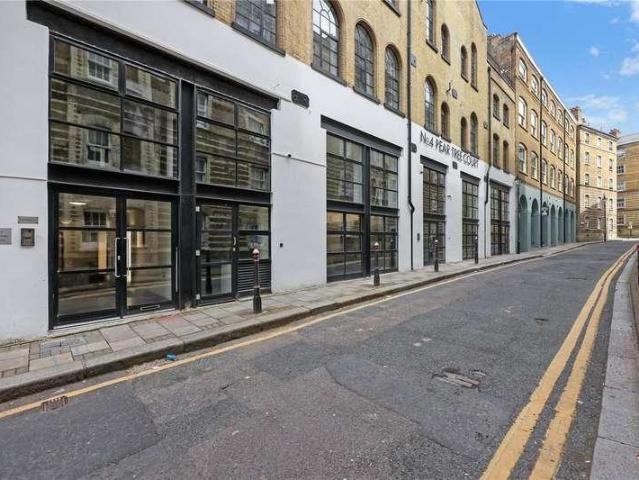 Flat for sale in Clerkenwell, Greater London