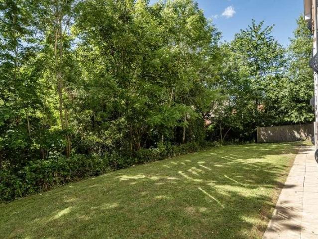 Flat for sale in Greater London