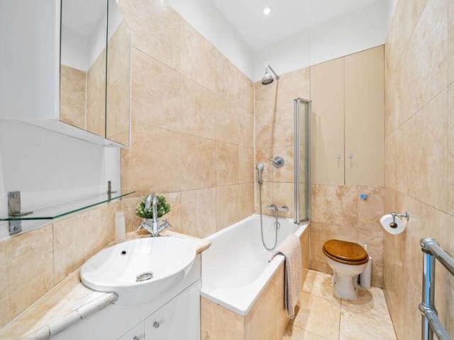 Flat for sale in The Boltons, Greater London