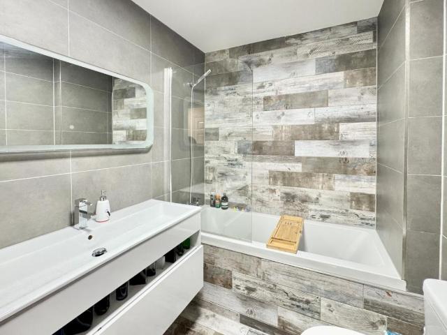 Flat for sale in Talbot Village, Bournemouth
