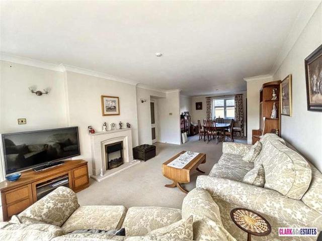 Flat for sale in Watergate, Devon