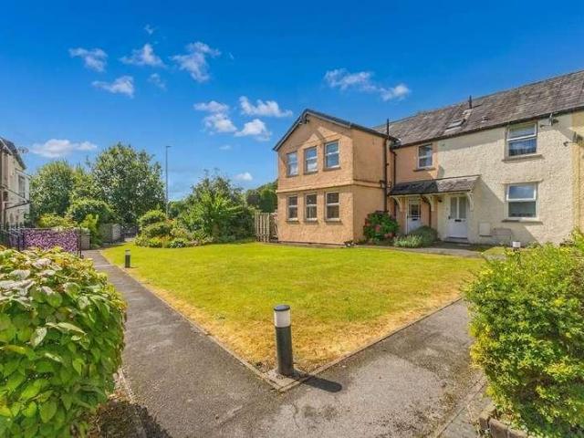 Flat for sale in Flookburgh