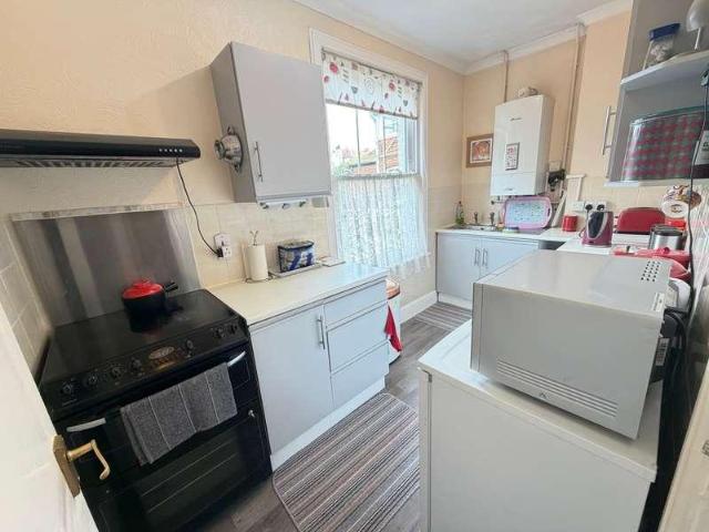 Flat for sale in Walton, Eastbridge