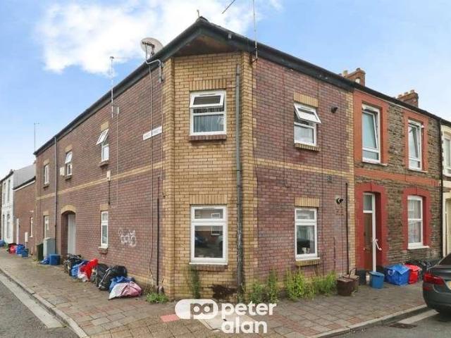 Flat for sale in Plasnewydd, Falcon Lodge