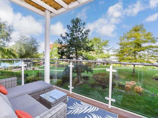 Flat for sale in Snodland, Bourne Vale