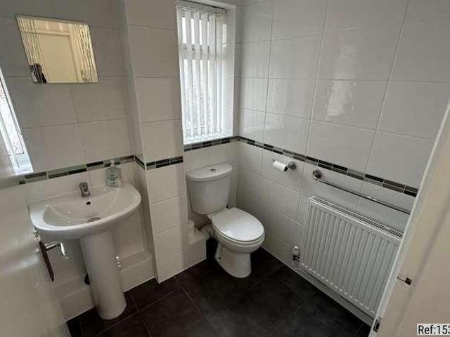 Flat for sale in Penycae, Wales