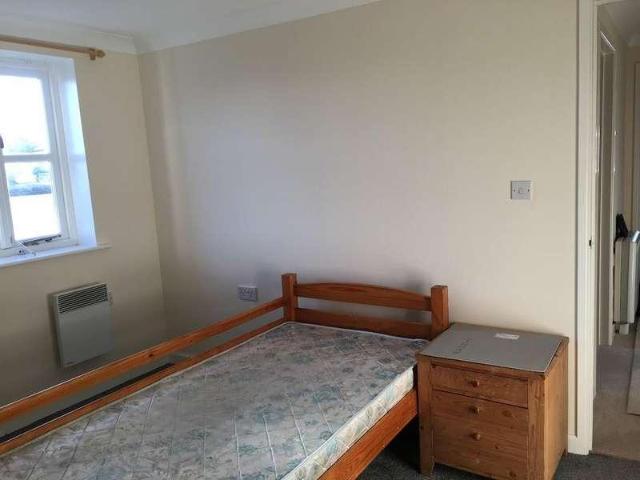 Flat for sale in Amesbury