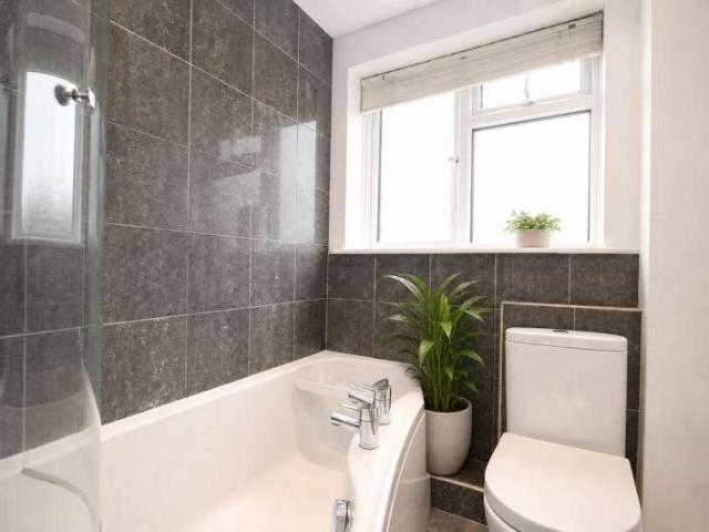 Flat for sale in New Town, Horsham